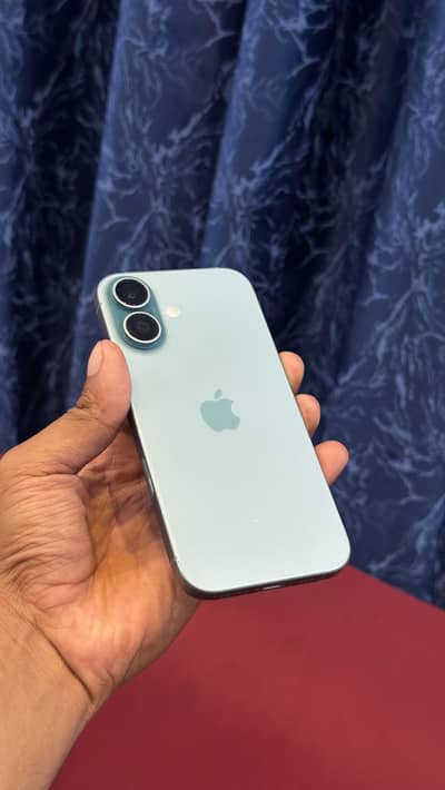 Apple iPhone 16