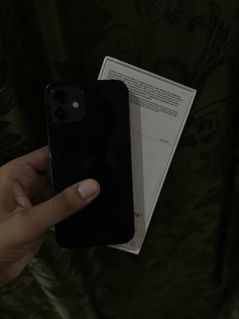 Apple iPhone 12 3