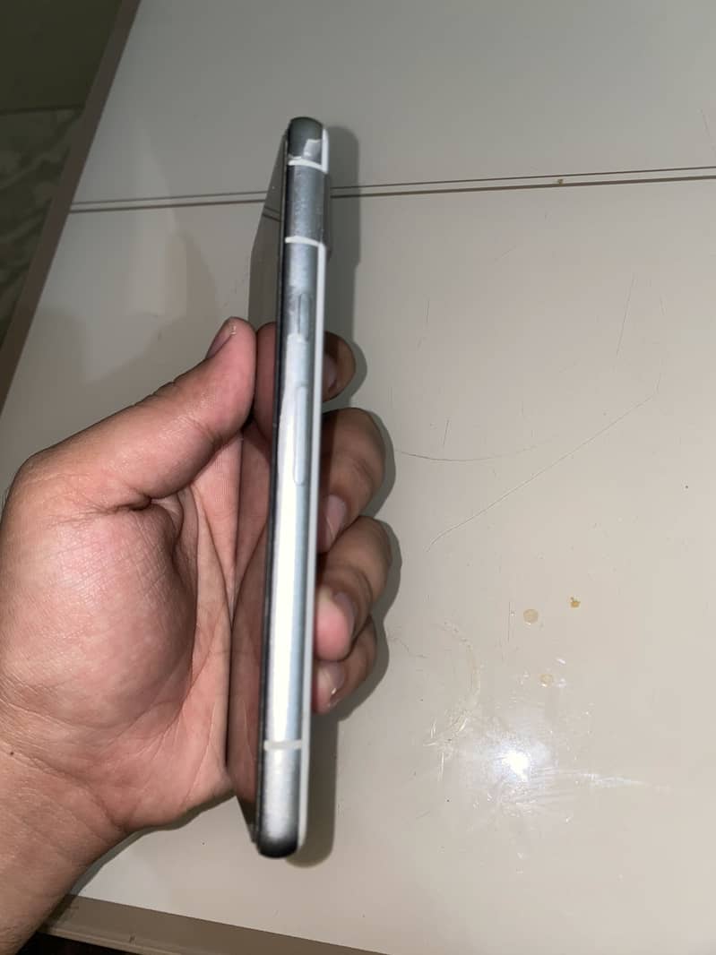Google Pixel 7a 2