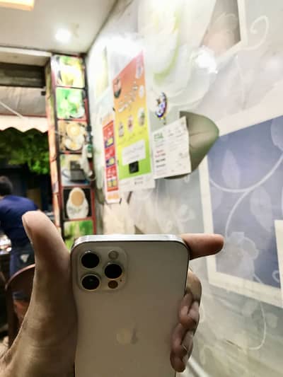 Apple iPhone 12 Pro