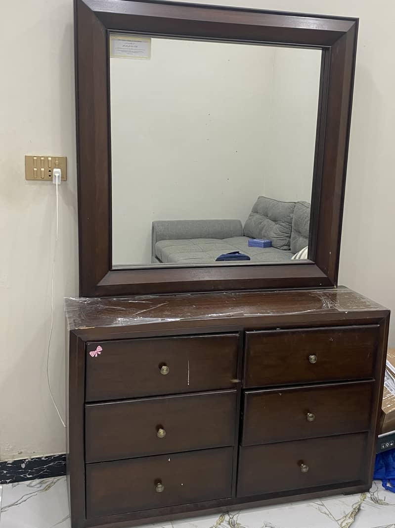 Dressing Table with Mirror 1