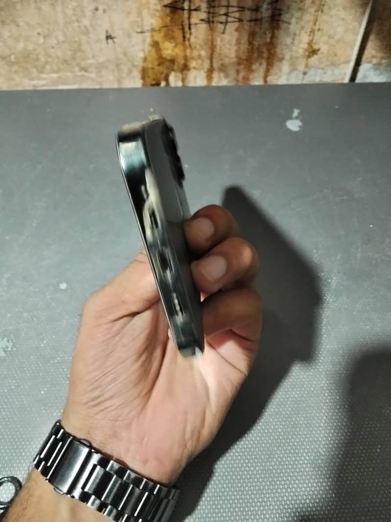 Apple iPhone 13 Pro Max 5