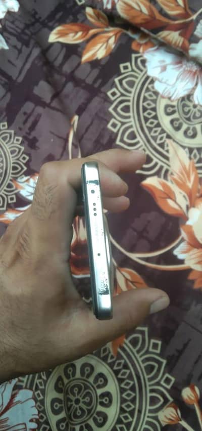 Tecno CAMON 30