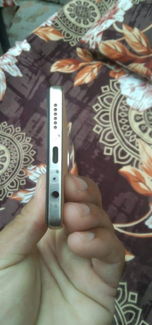 Tecno CAMON 30 9