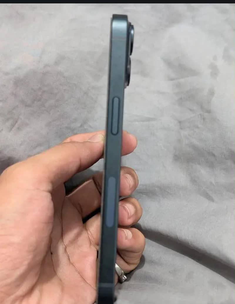 Apple iPhone 14 2