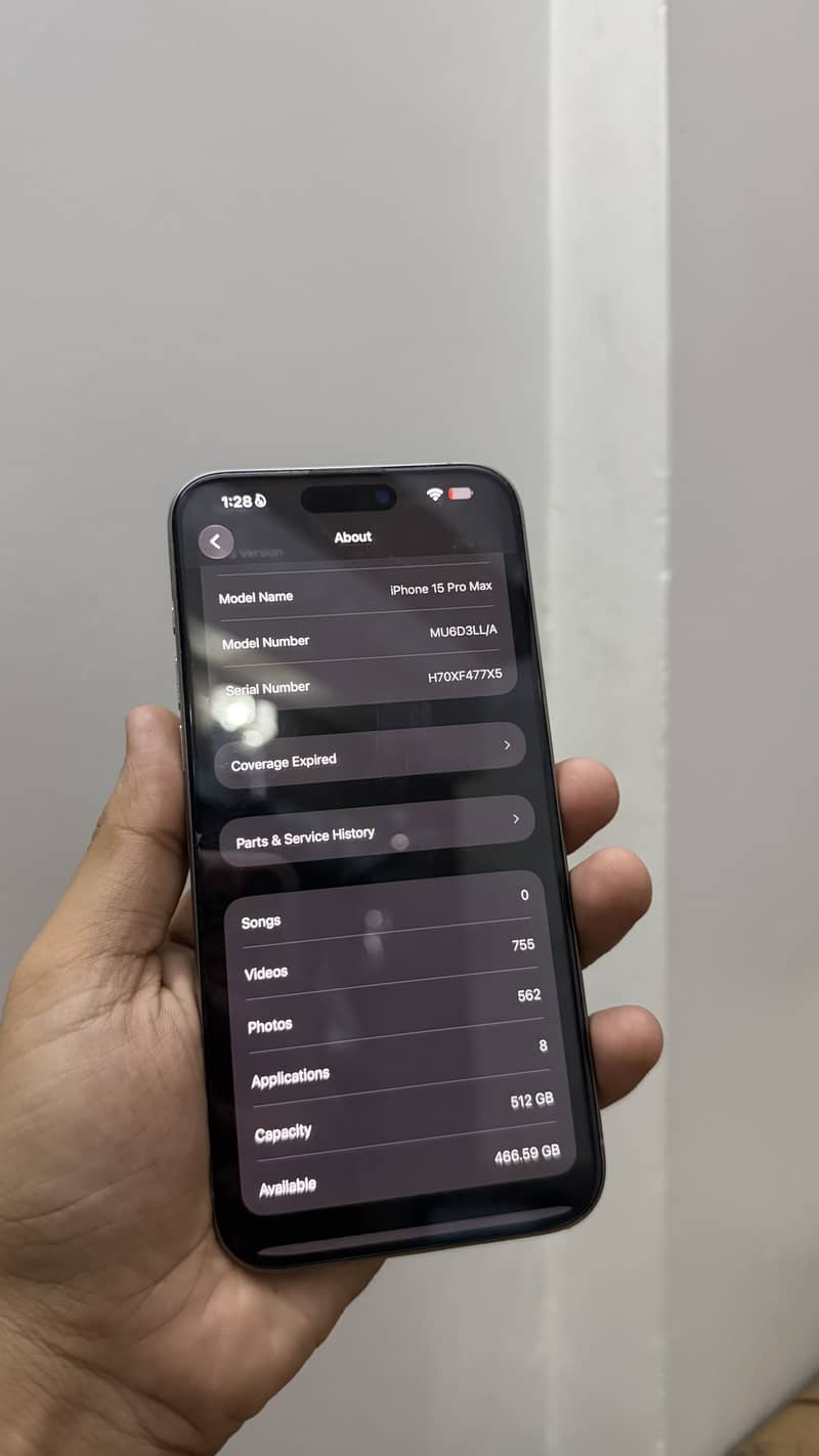 Apple iPhone 15 Pro Max 4