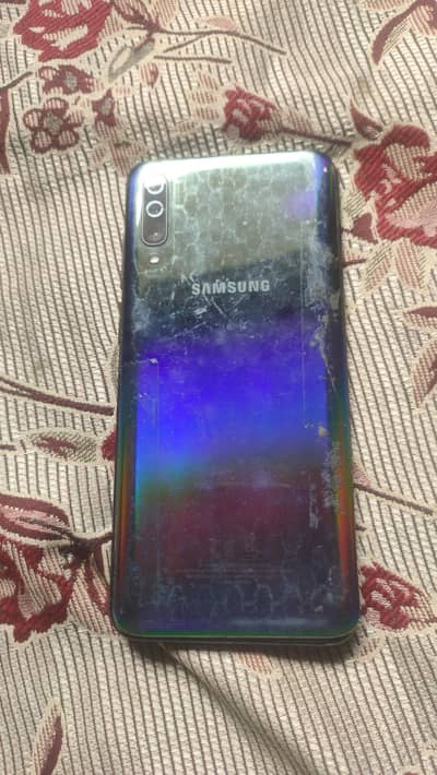Samsung Mobile A70