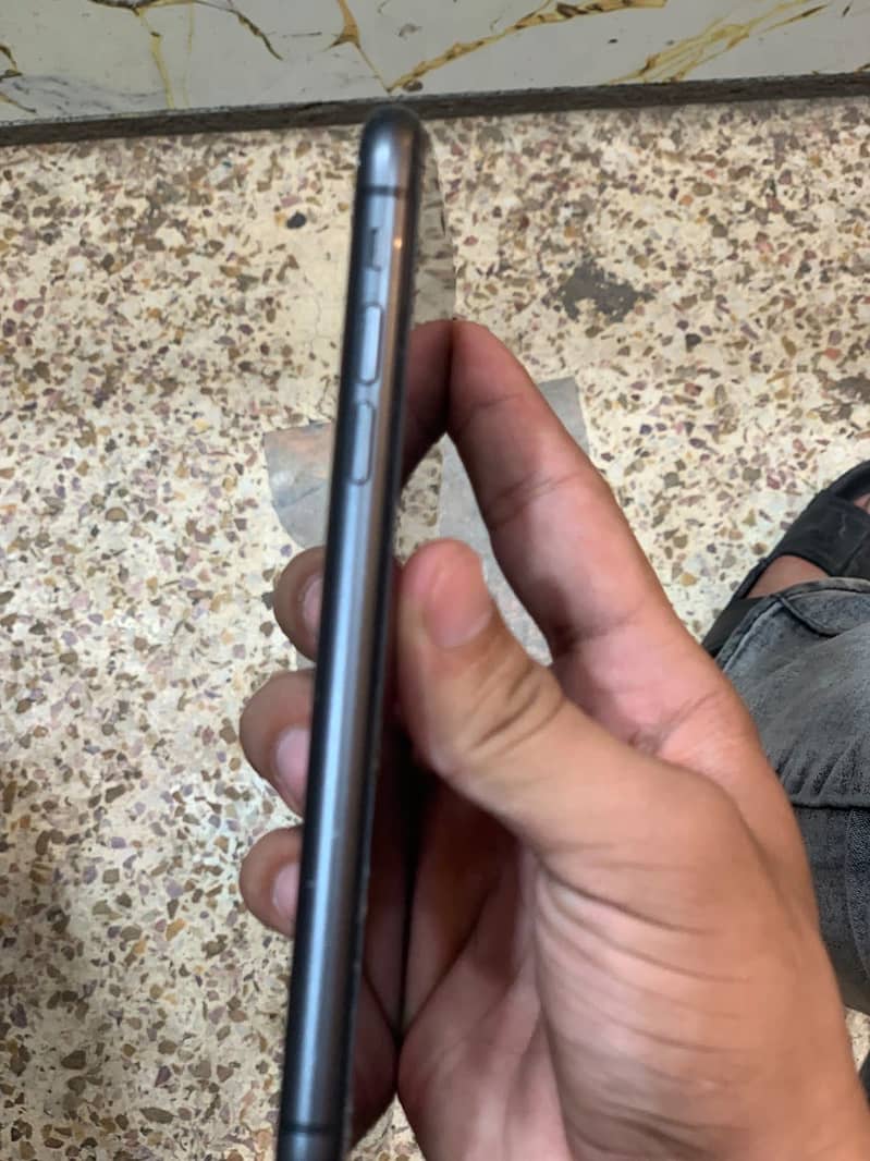 Apple iPhone 11 1