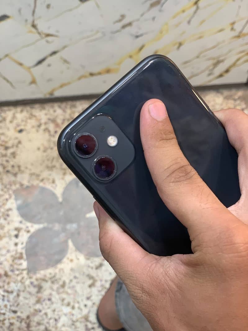 Apple iPhone 11 6