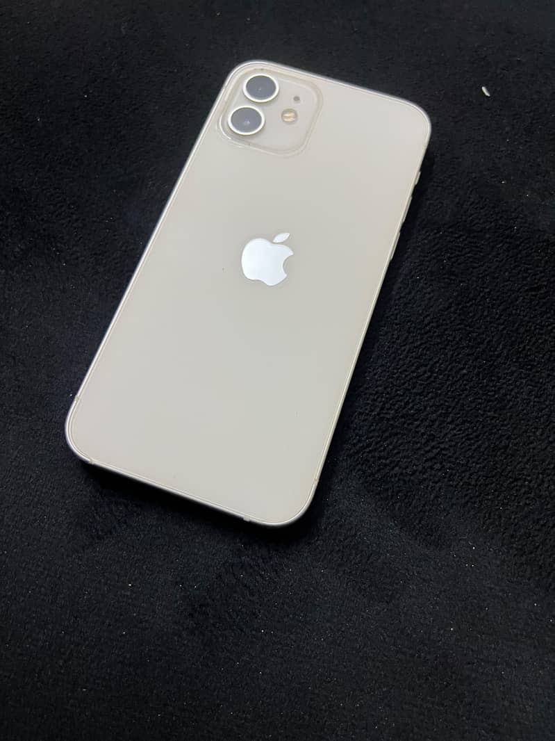 Apple iPhone 12 0