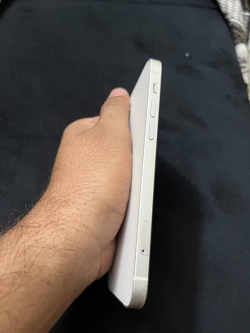 Apple iPhone 12 3