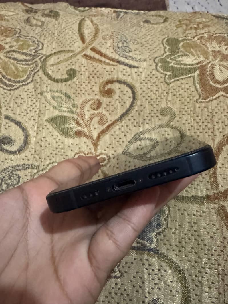 Apple iPhone 14 2