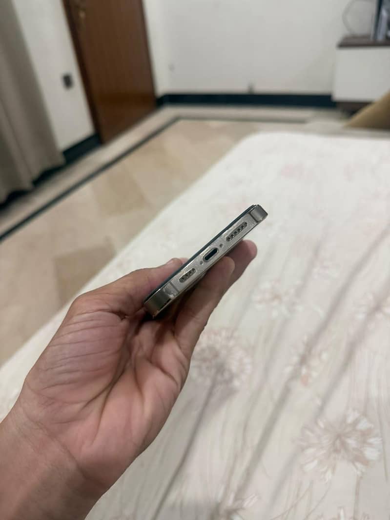 Apple iPhone 14 Pro Max 3