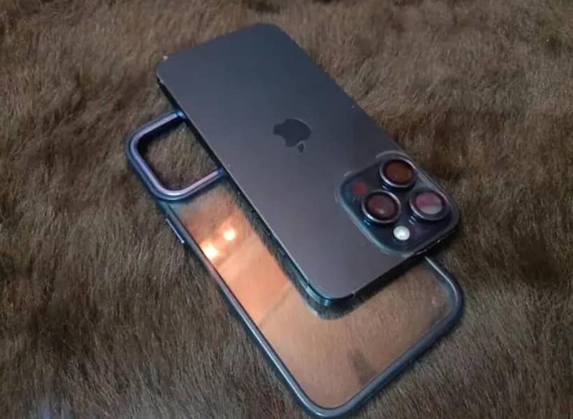 Apple iPhone 15 Pro Max 0