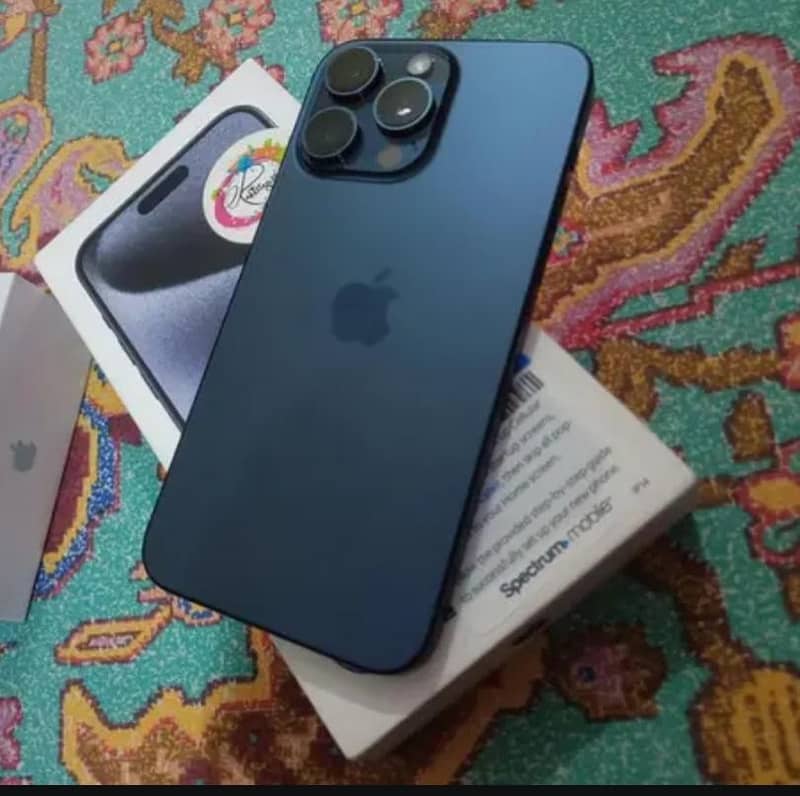 Apple iPhone 15 Pro Max 1