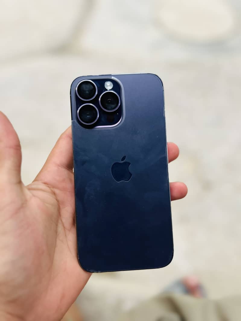 Apple iPhone 14 Pro Max 0