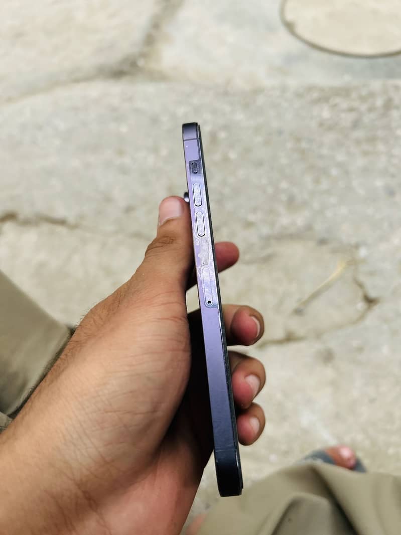 Apple iPhone 14 Pro Max 3