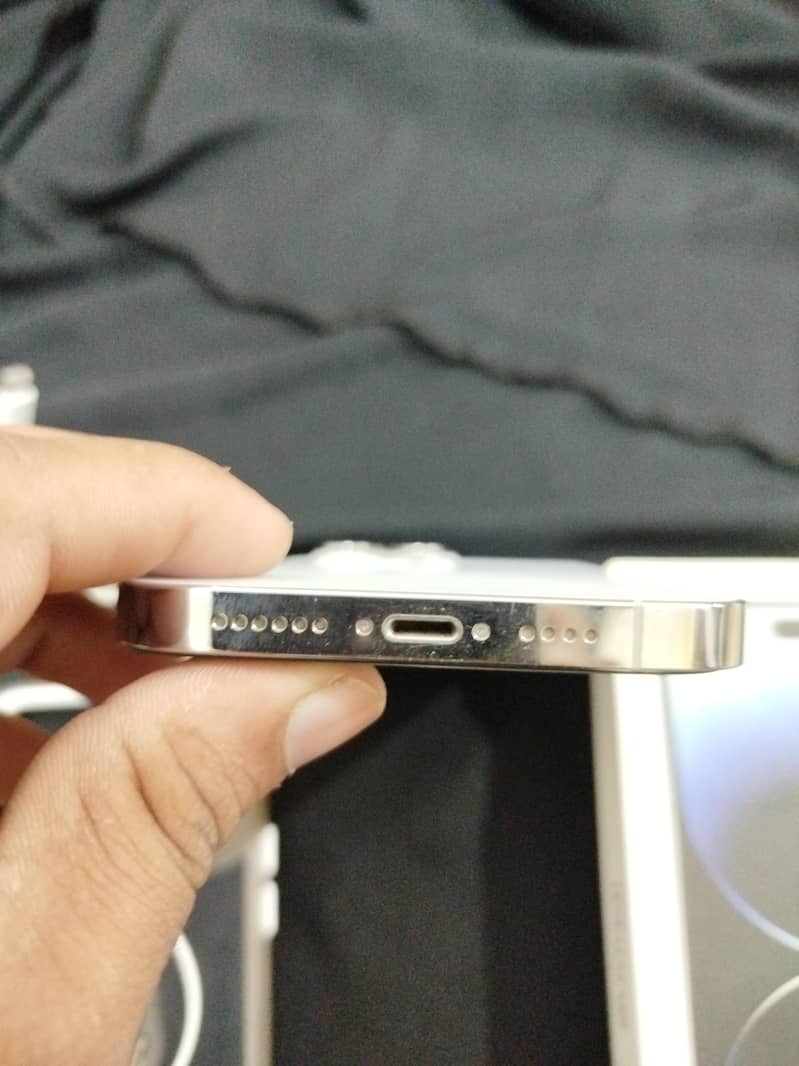 Apple iPhone 14 Pro Max 7