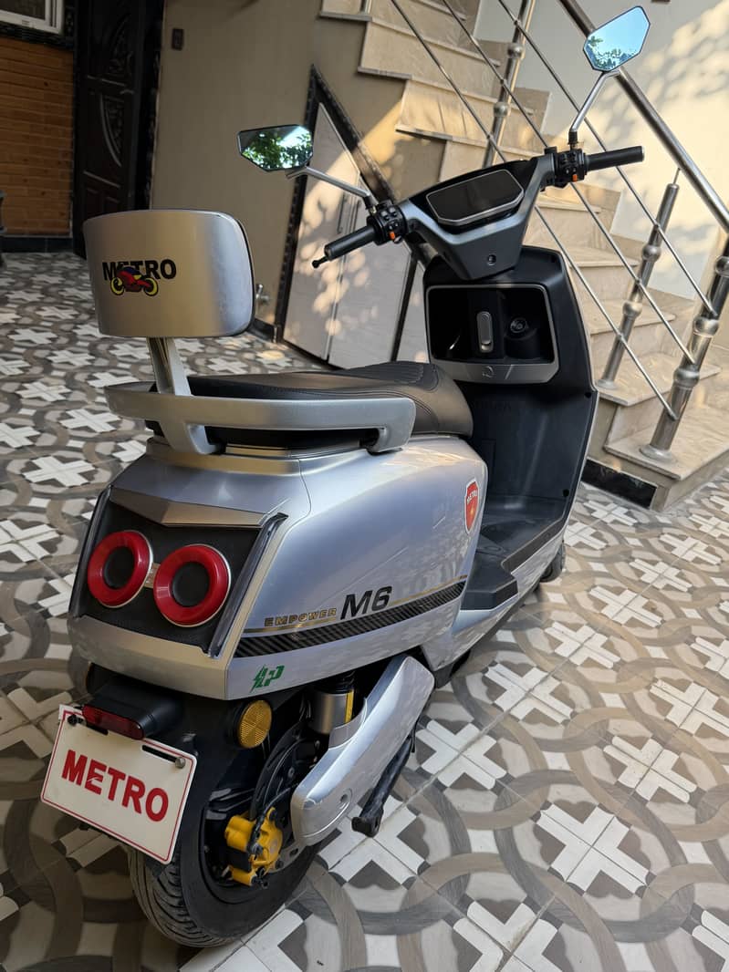 Metro M6 Lithium 4