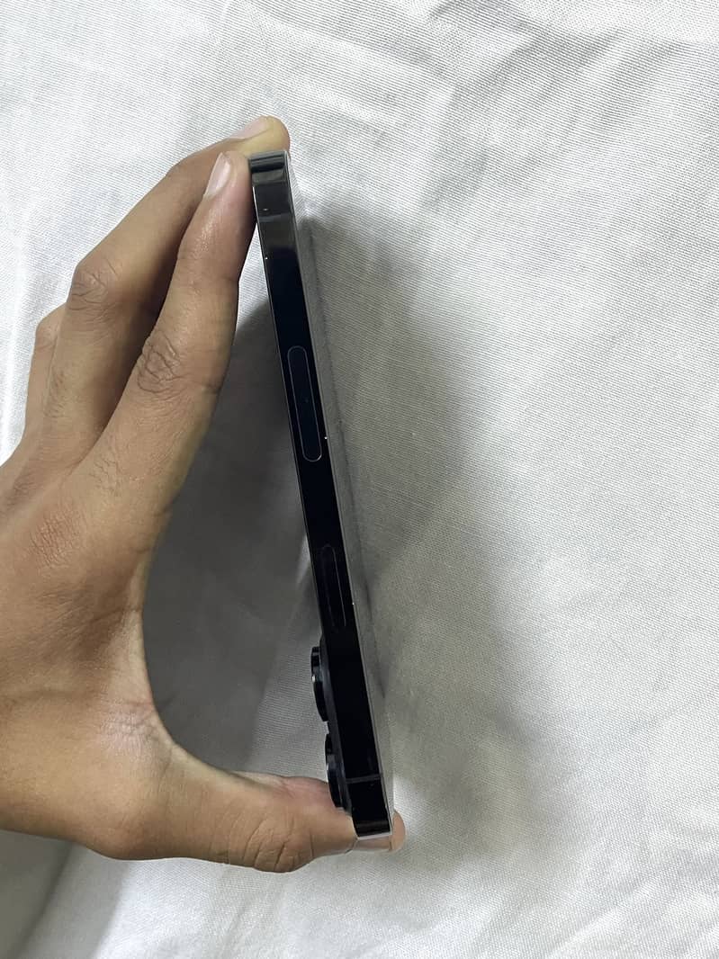 iPhone 14 Pro 1