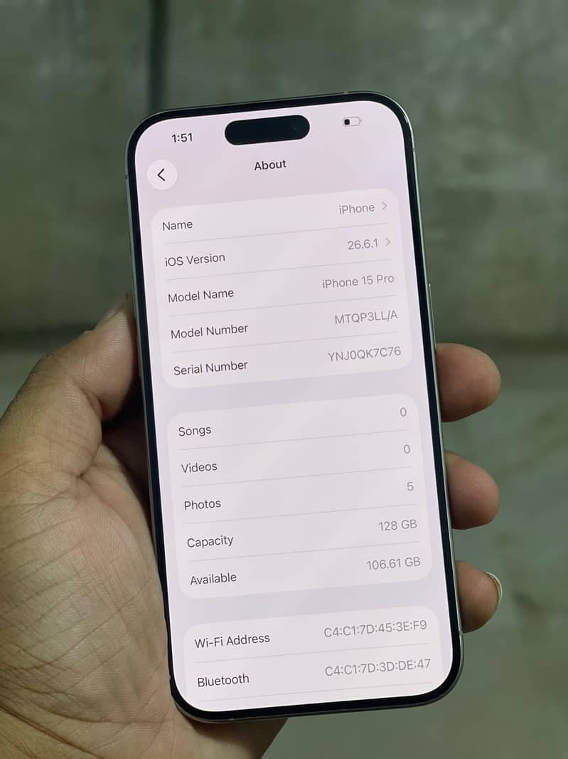 Apple iPhone 15 Pro 2