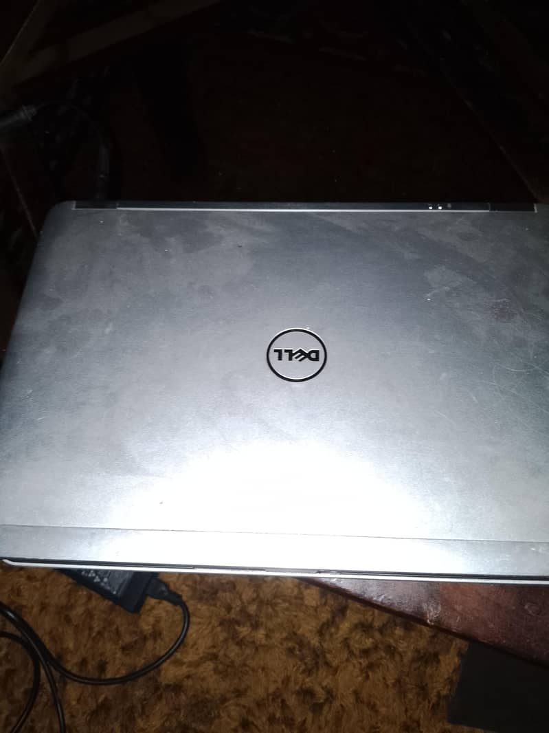 Dell Latitude E6440 1