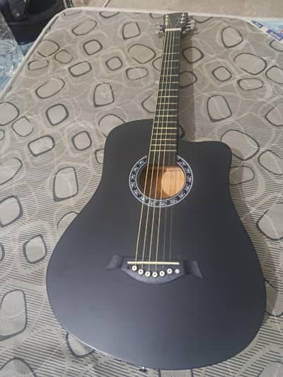 Beginner Guitar (Guitar + Bag + Strap + Picks)