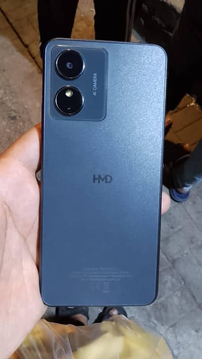 HMD Aura 2
