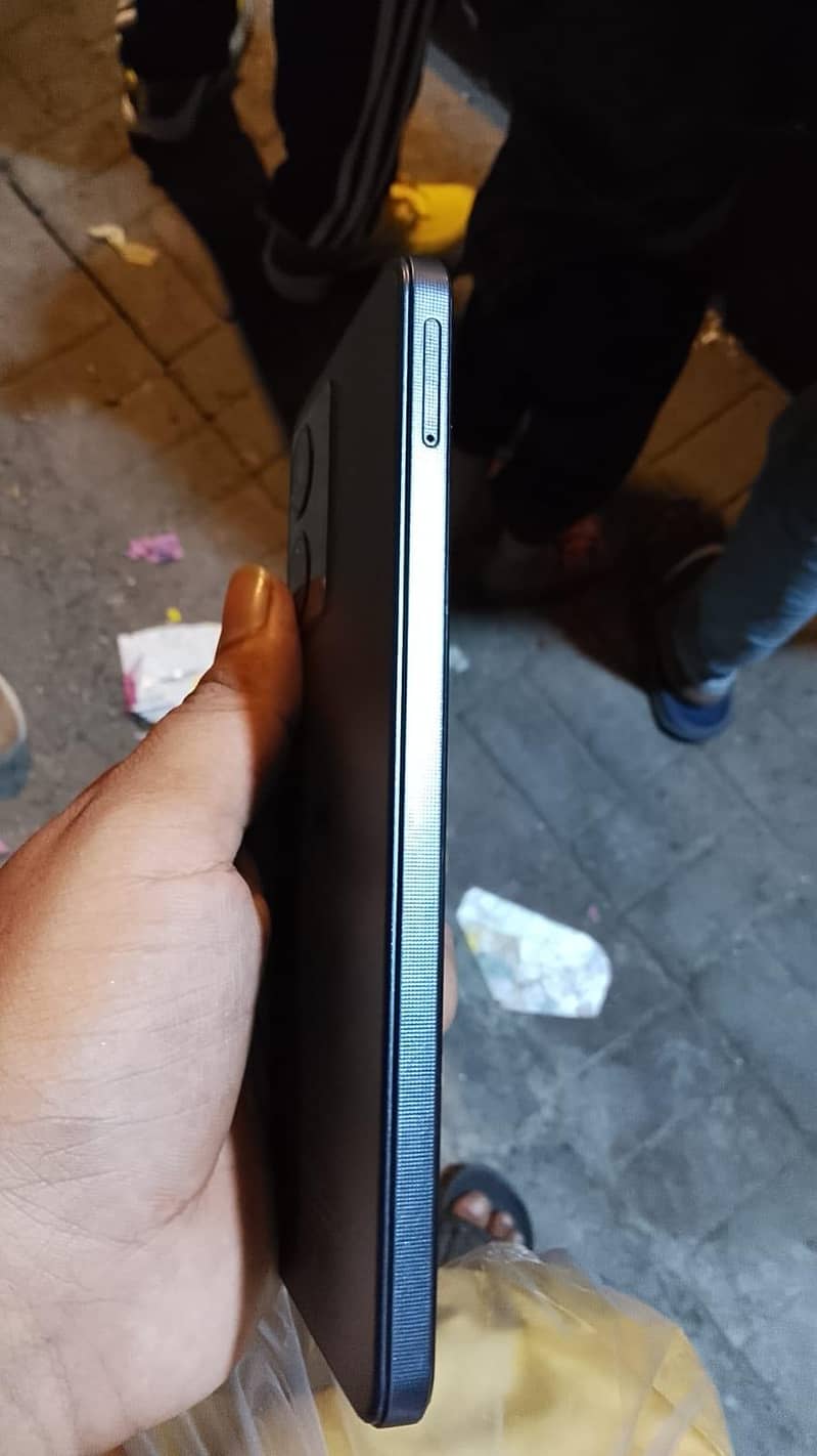 HMD Aura 2 2