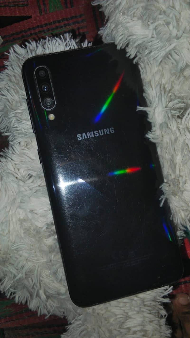 Samsung Mobile A30s 0