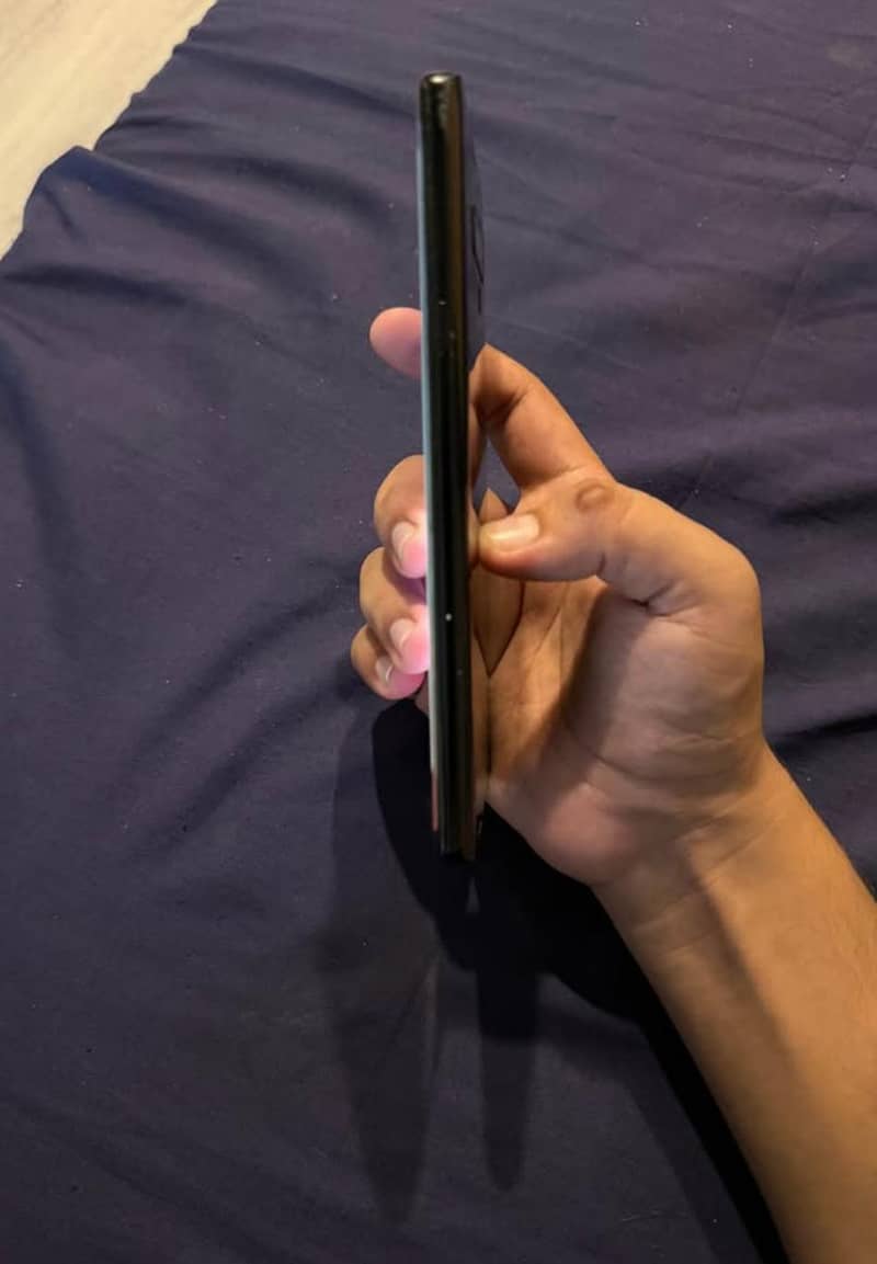 Samsung Mobile Note 9 1