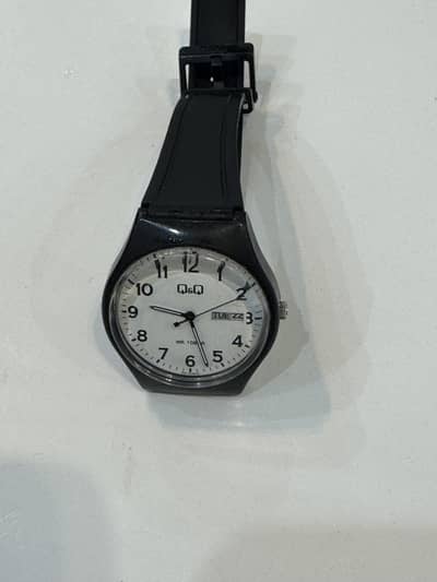 Q&;Q A212J001Y Black Resin Band