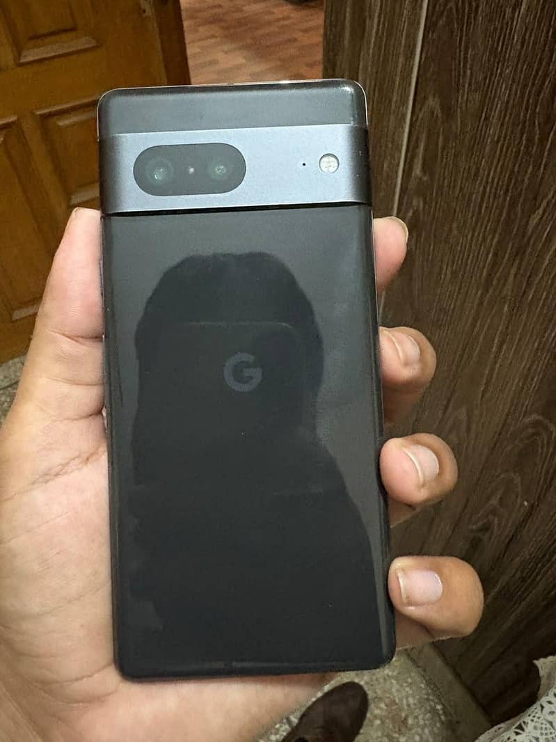 Google Pixel 7 4