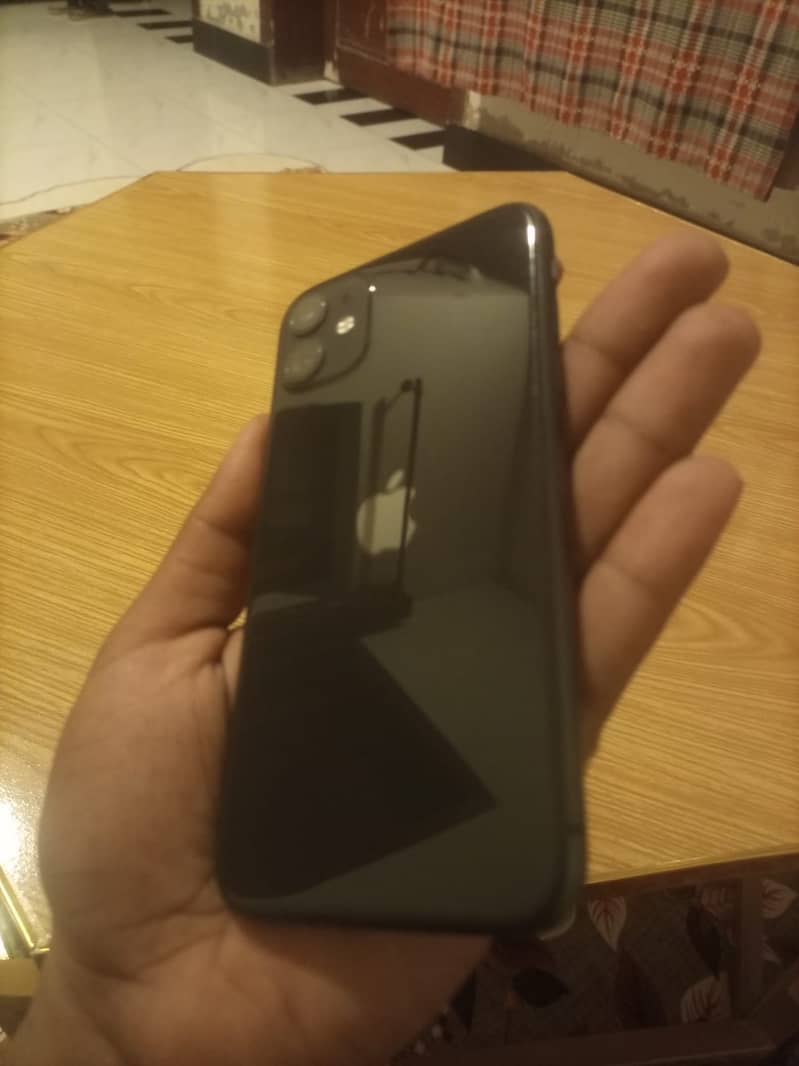 iPhone 11 2