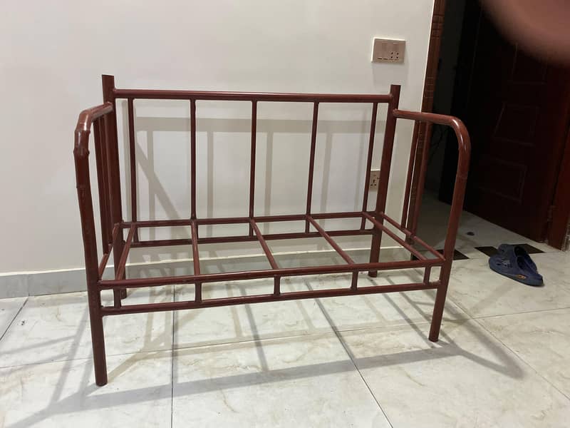 Heavy Iron structure sofa 1