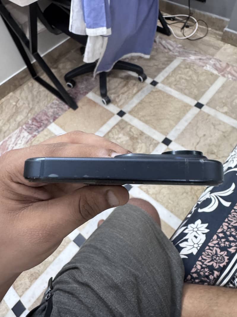 Apple iPhone 15 Pro Max - JV - 256GB 1