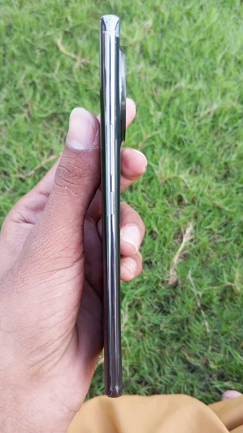 Tecno Spark 20 Pro Plus 2