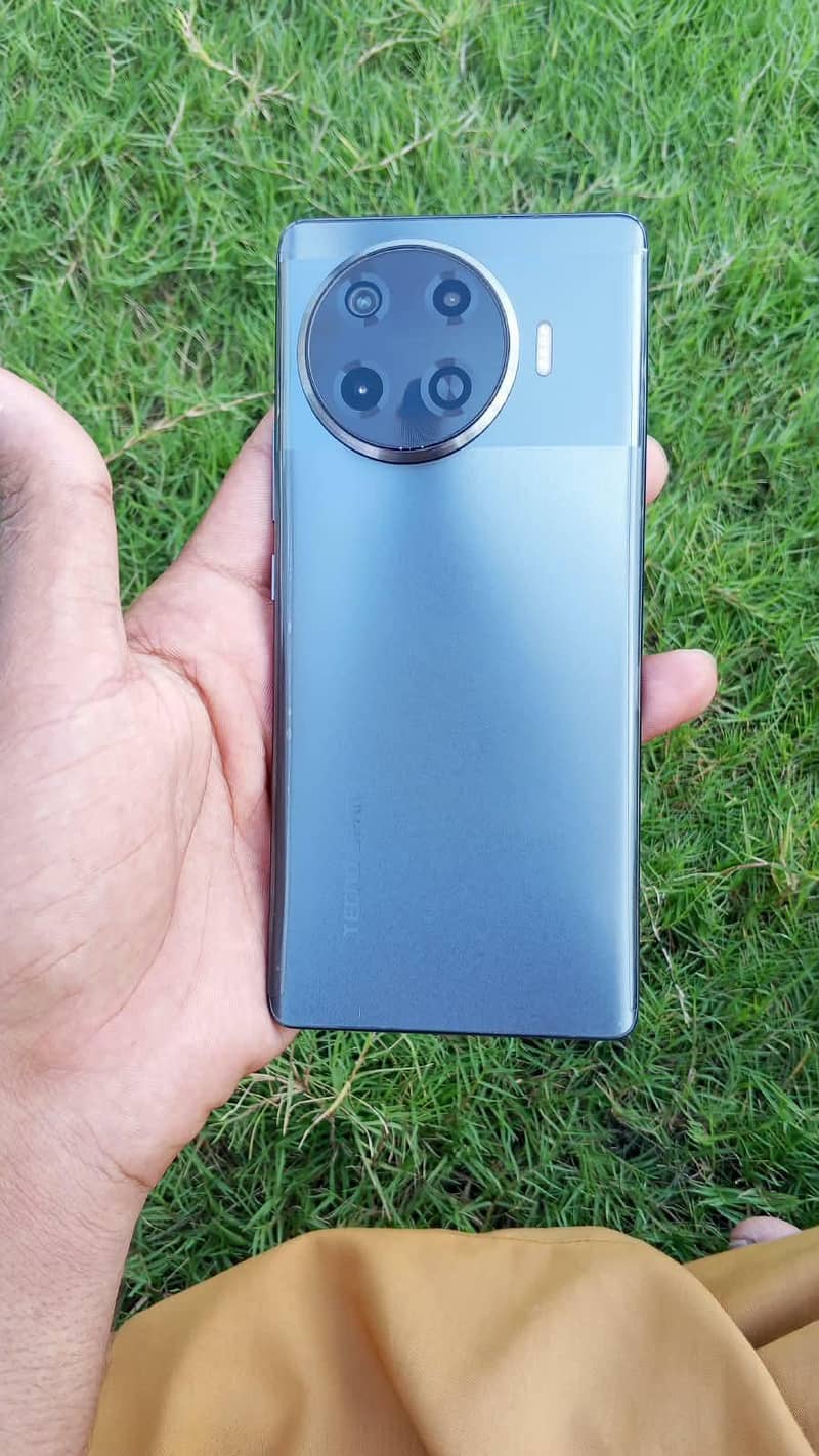 Tecno Spark 20 Pro Plus 3