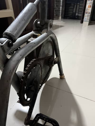 Gym cycle /home exercise cycle
