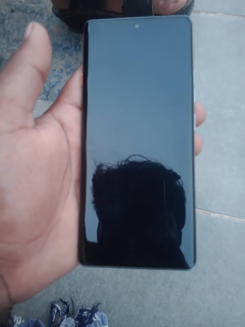 Tecno CAMON 40 Pro 0