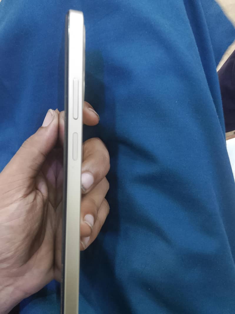 Realme C61 1