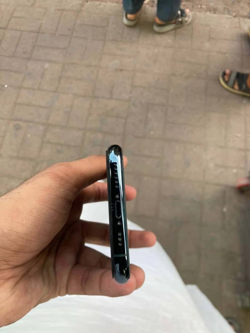 Apple iPhone 11 Pro 0
