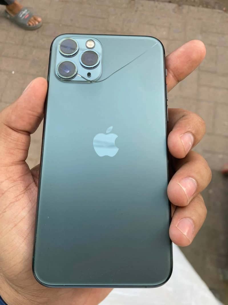 Apple iPhone 11 Pro 3