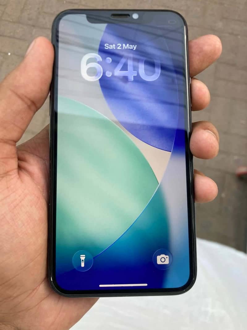 Apple iPhone 11 Pro 6