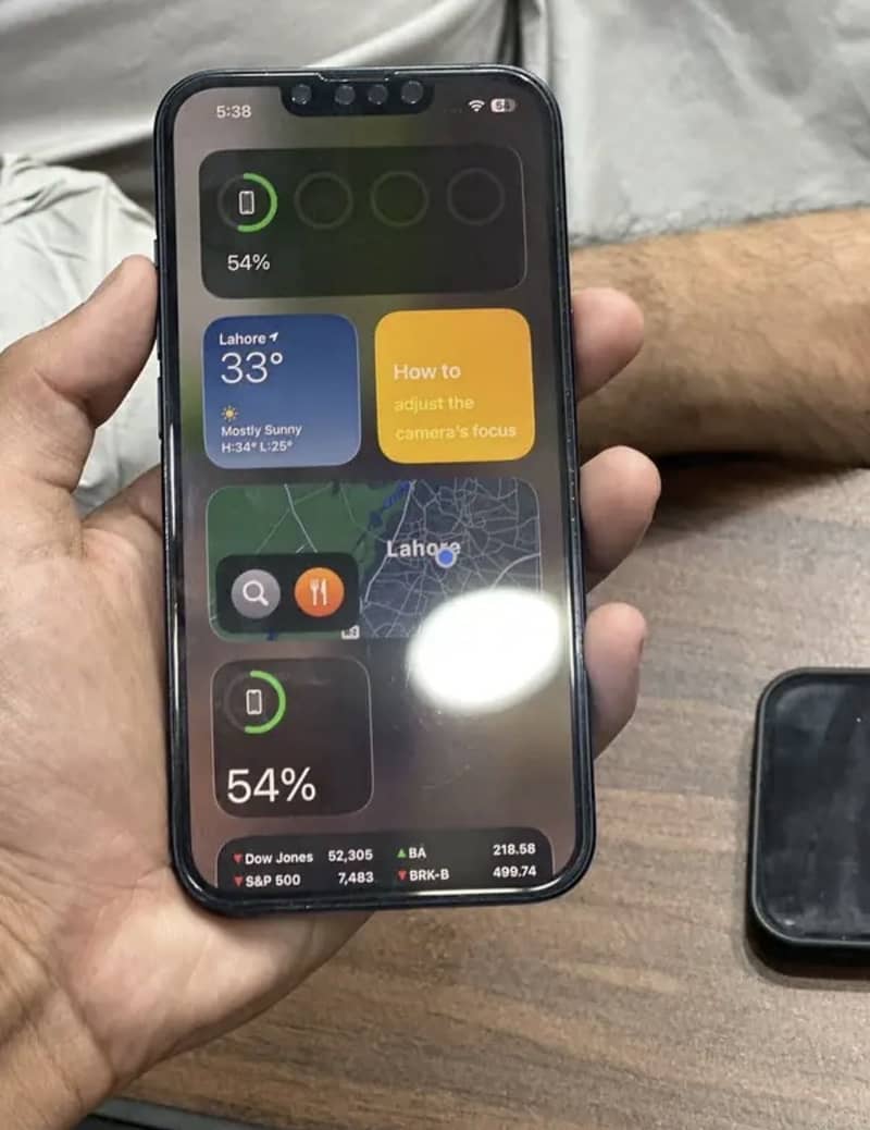 Apple iPhone 13 4