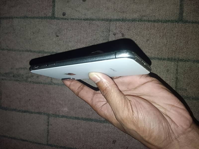 Apple iPhone X 1
