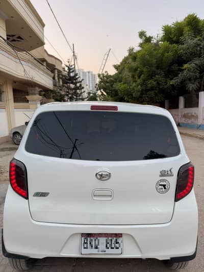 Daihatsu Mira 2014