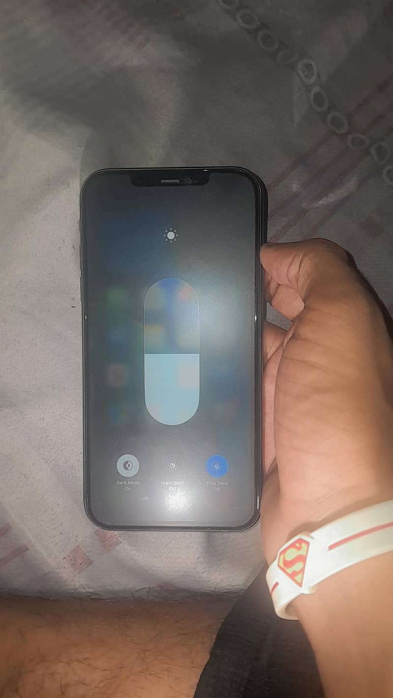 Apple iPhone 11 3