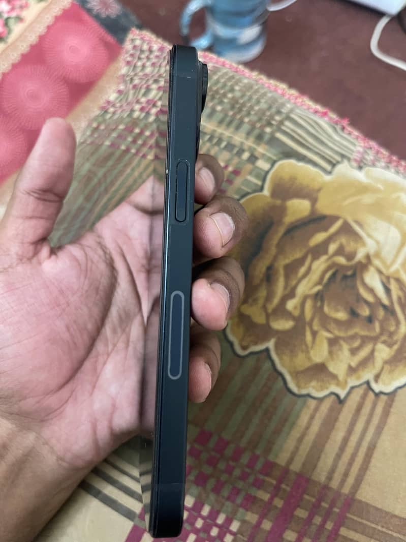 Apple iPhone 14 1