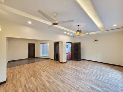 20 MARLA ELEGANT AND FULLY MAINTAINED SUPER HOT LOCATED BUNGALOW IS AVAILABLE IN THE BEST BLOCK OF DHA LAHORE.